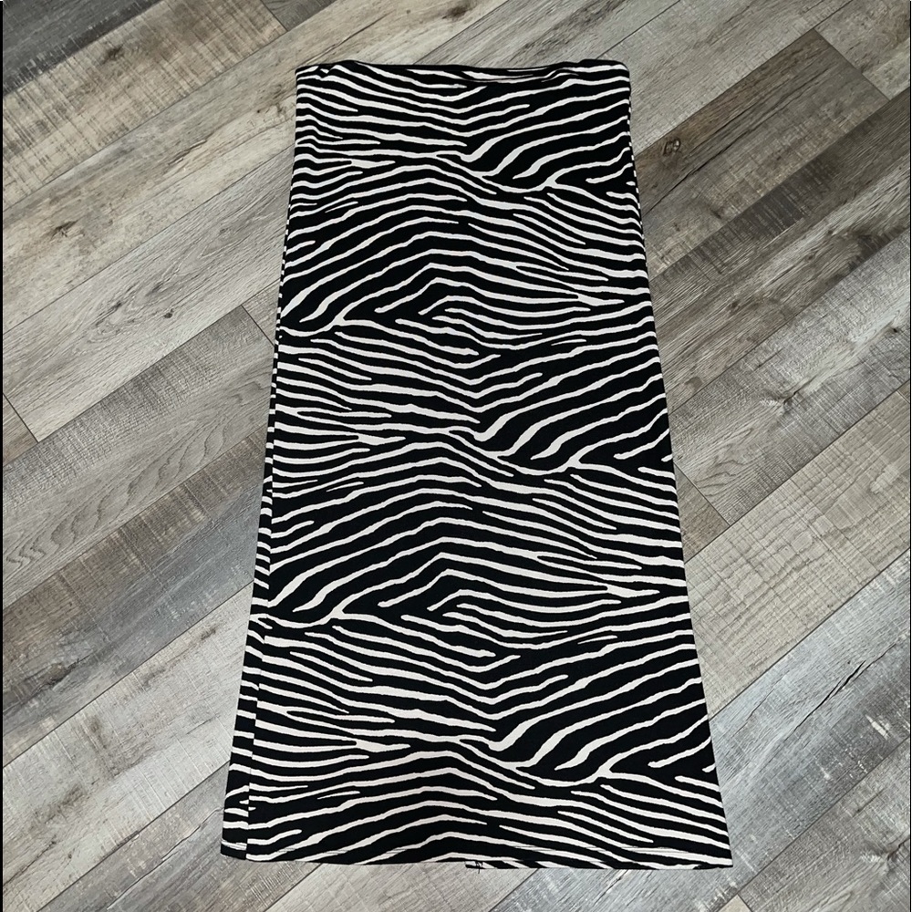H&M Skirt Zebra 🦓 print Skirt